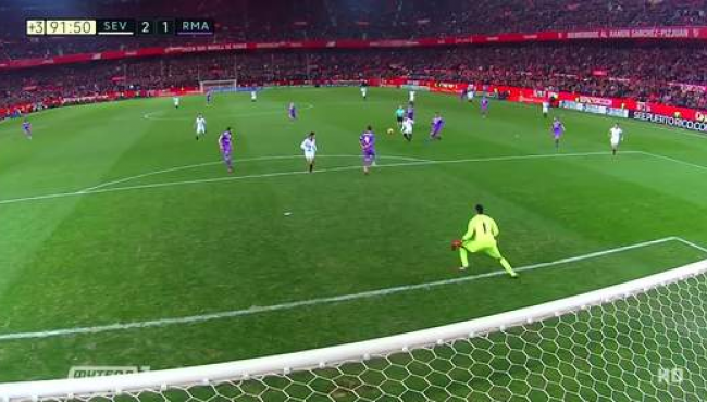 Севилья нанесла поражение Реалу в фантастической концовке: смотреть голы